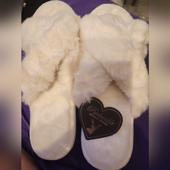 Parlovable Memory Foam Fuzzy Cross Band Comfy Slippers Open Toe - White 9-10 NWT - Picture 6 of 7